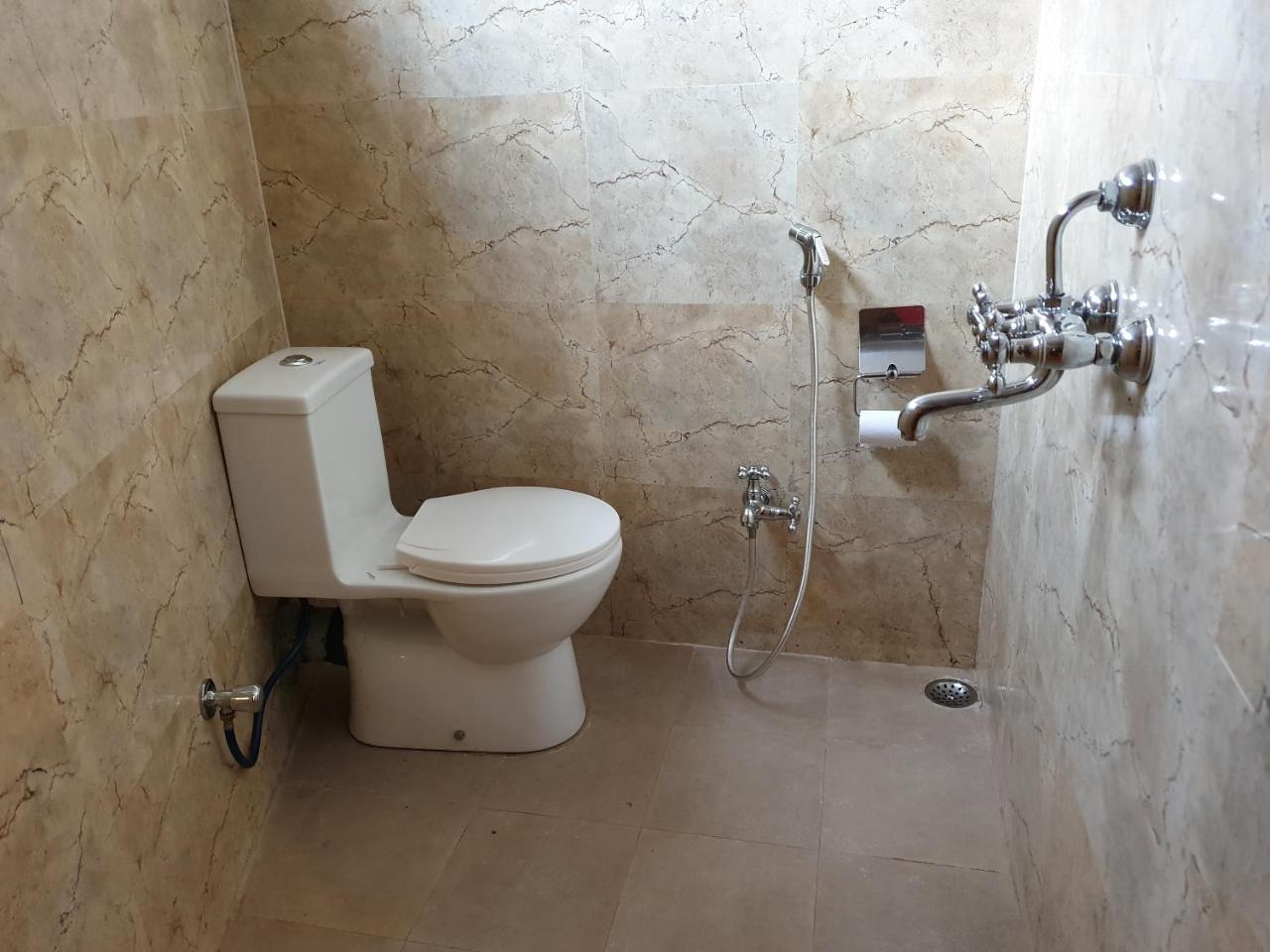 Hotel Indiana Shillong Ngoại thất bức ảnh